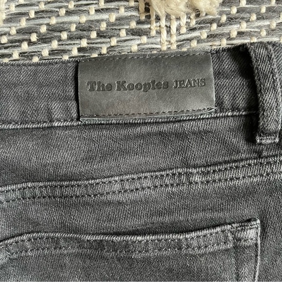 The Koopkes Studded Jeans 28 - Picture 4 of 5